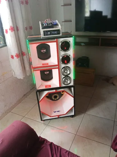Vendo caixa super bob !