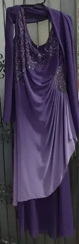 Vendo vestido de festa usado em perfeito estado de conservação!