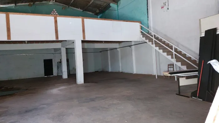 Galpão 360m²