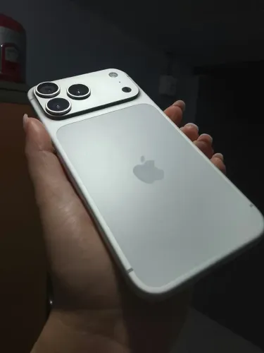 iPhone 17 pro max 256 gb