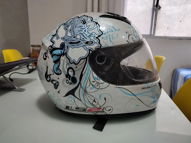 Capacete LS2