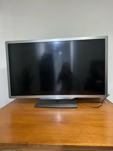 televisão Philips da série 700 Philips da linha PFL