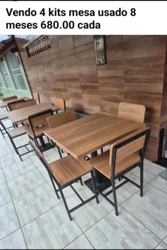 Mesas e cadeiras semi novas 8 meses de uso