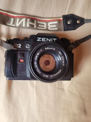 Câmera Fotográfica ZENIT 122 para COLECIONADORES.