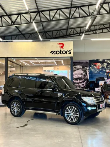 Mitsubishi Pajero HPE Full 3.2 4X4 T.i.dies. 5P AUT 2019