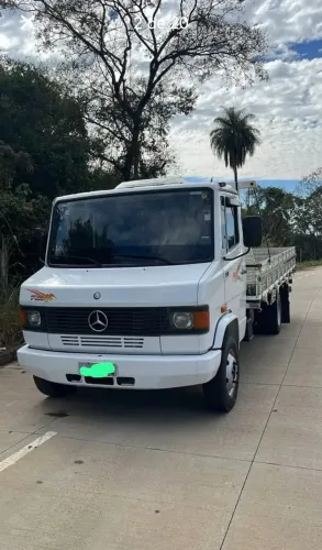MERCEDES BENZ 710 - 2011