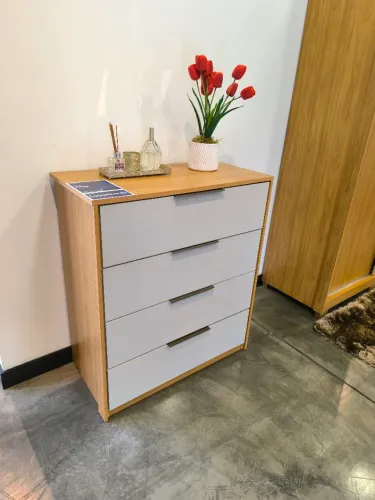 Cômoda 4 Gavetas Nova na Caixa