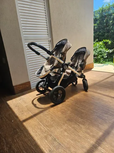 Carrinho de Gêmeos Baby Jogger City Select Duplo
