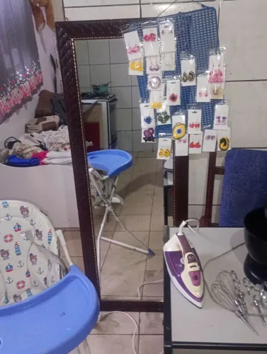 Vendo espelho de 1,60 m x 60 cm de largura um excelente estado