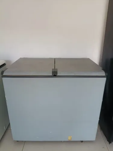 Vendo freezer/usado Em bom funcionamento -gelando bem