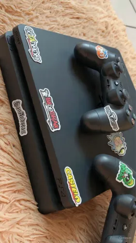 PlayStation 4 slim