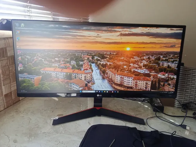 Monitor ultrawide lg 29 Som embutido HDMI display port IPS