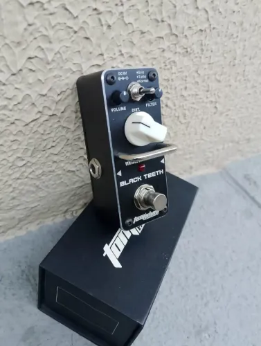 Pedal tomslime Black Teeth Proco Rat