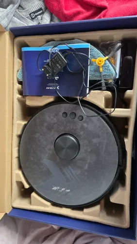 Robo aspirador Smart 700