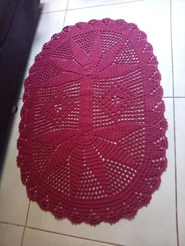 Tapete de sala em crochê artesanal