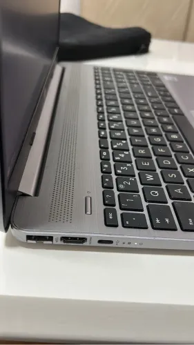 NOTEBOOK HP i5 256 G8 À VENDA