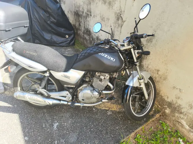  Suzuki 125 en yes