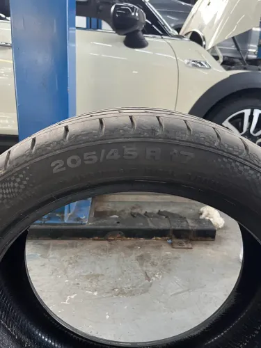 Pneu 205/45 R17 runflat Continental ContiSportContact 3