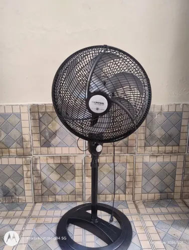 Ventilador Mundial preto