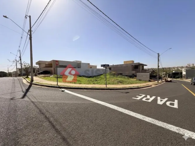 Terreno no condomínio BOURBON PARC RESIDENCE E RESORT em Presidente Prudente