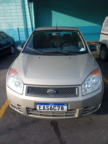 Ford Fiesta Sedan 1.0 8V Flex 4P 2008