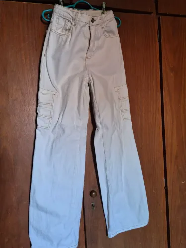 Calça jeans branca/off white Sawary nova