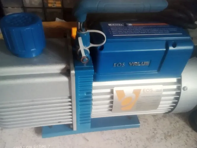 Vendo kit de ferramentas de instalação no de ar condicionado 