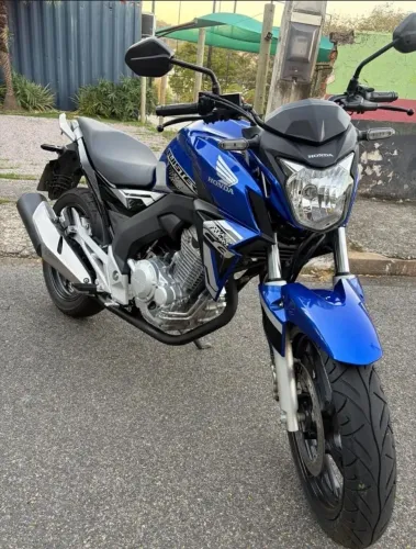 Honda cb twister