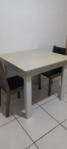 Mesa com 2 cadeiras (Entrego)