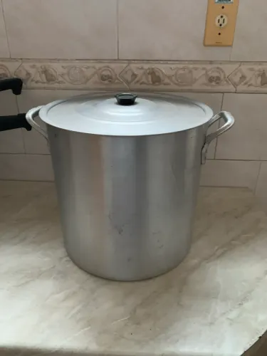 Panela de Alumínio 25L com tampa