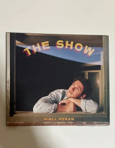 CD The Show Niall Horan