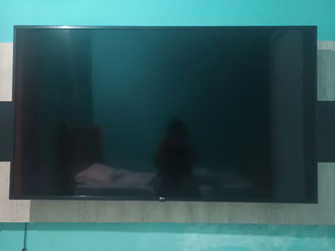 Vendo LG Tv de 60 polegadas com defeito no LED