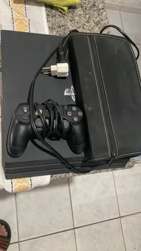 PLAYSTATION 4 PRO