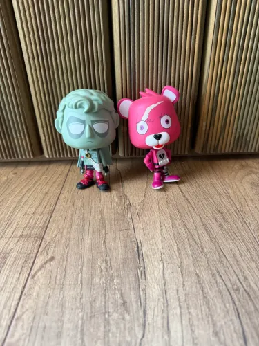 Funko Pop Fortnite  Skull Trooper + Cuddle Team Leader