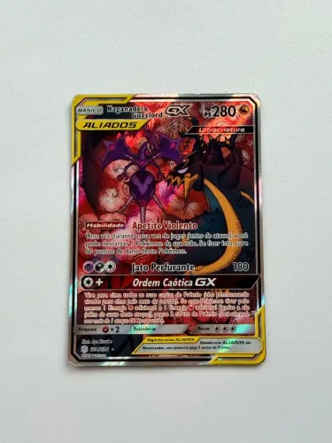 Carta Pokemon Naganadel e Guzzlord-GX (224/236)