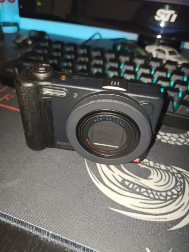 Camera Pentax Optio RZ10 (para troca de bateria ou retirada de peças)
