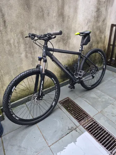 Bicicleta First aro 29