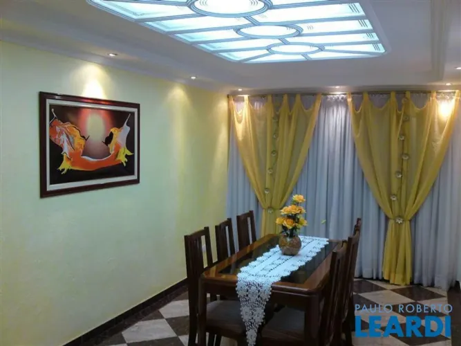 CASA ASSOBRADADA - VILA ANTONIETA - SP
