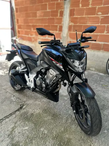 CB TWISTER 300f zero 