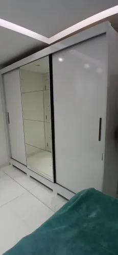 GUARDA-ROUPA DE CASAL ? R$ 1.000,00