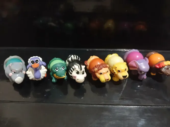Bicho bola kinder ovo