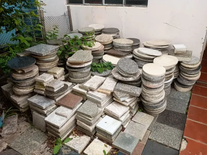 Blocos de pedra granito e marmore