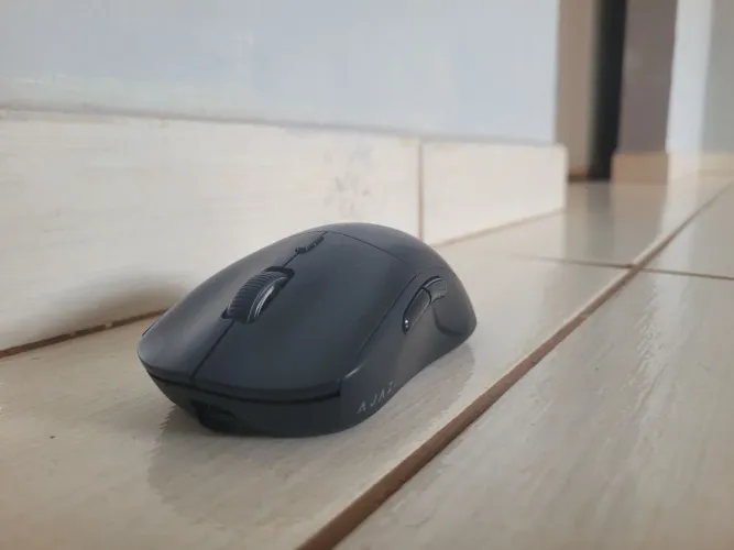 Mouse gamer ajazz j179