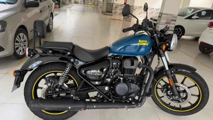 Moto Royal
