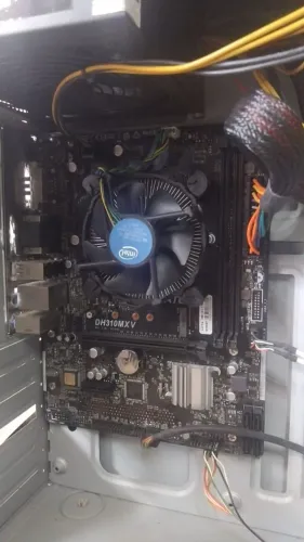 Kit oitava geração i3 8350k 4.0hz s/ memória