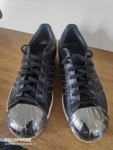 Tênis Adidas original, semi novo, N°37.