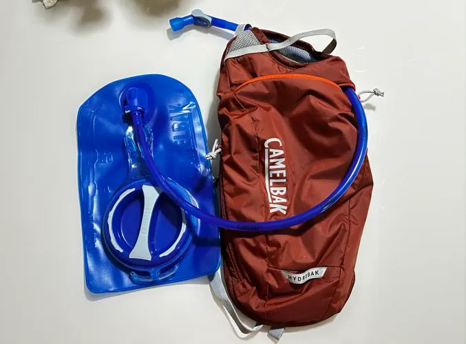 Mochila hidratação Camelbak 1,5L pouco usada
