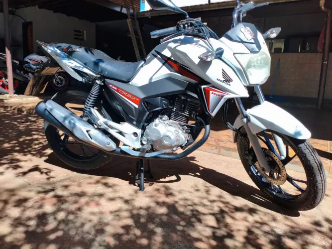 Titan 160 Branca 2016k