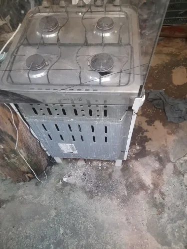 Vendo fogão branco 4 bocas esmaltec agata