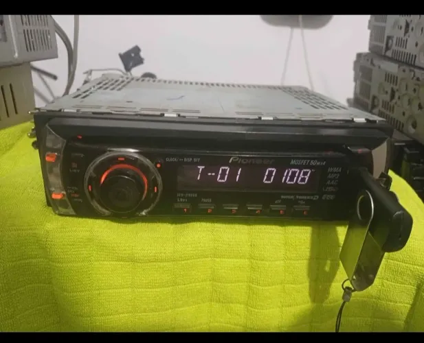 Pioneer Deh 2180ub ( COM BLUETOOTH NO AUXILIAR)
